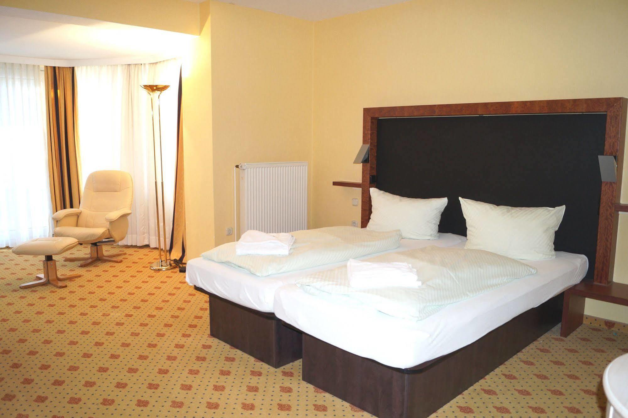 Regiohotel Germania Am Kurpark Bad Harzburg Eksteriør bilde